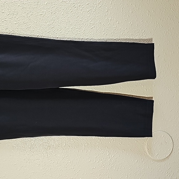 Lululemon Black Trousers - Picture 3 of 10